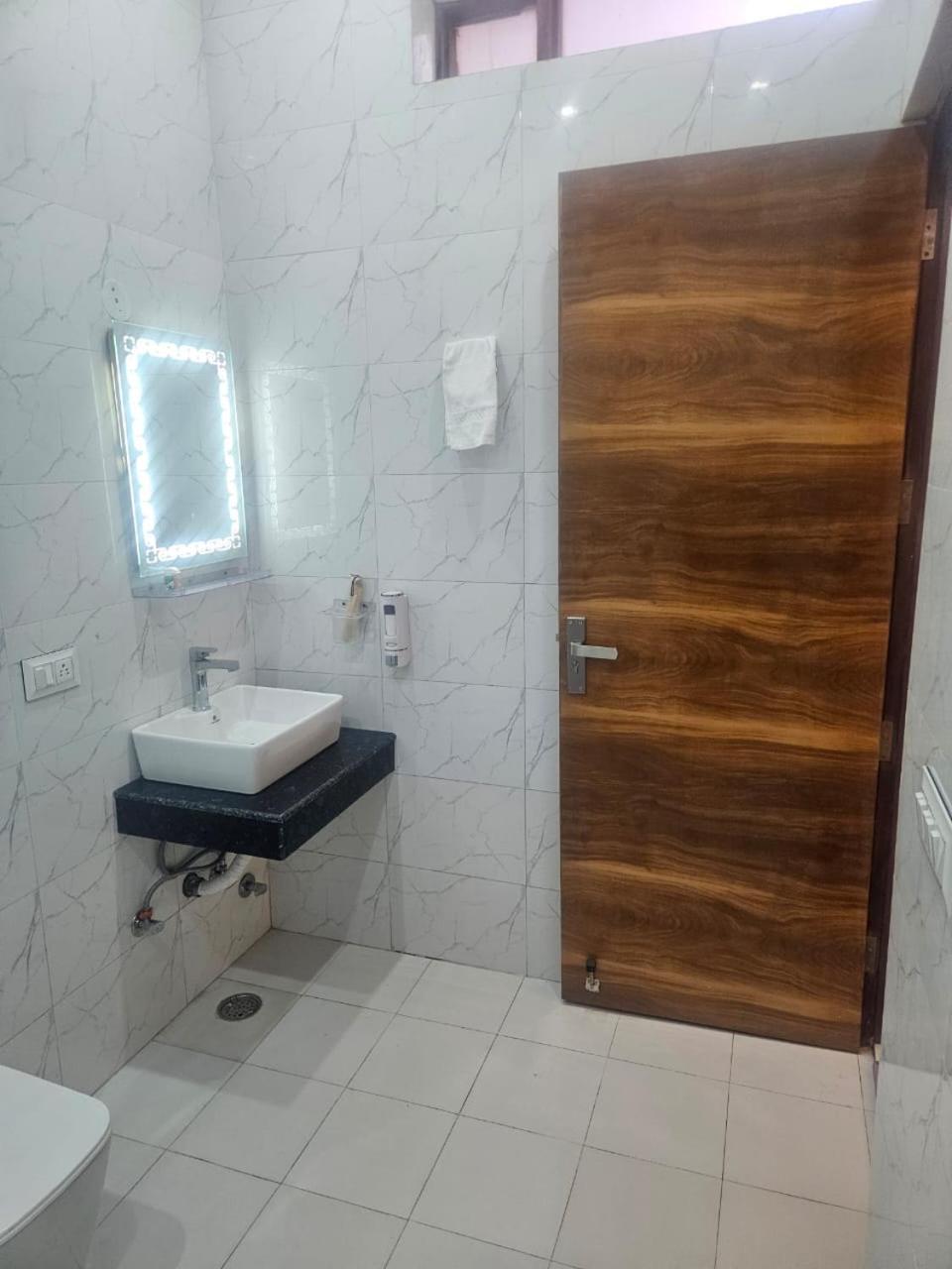 Ashirwaad 249 Bed & Breakfast Greater Noida Dış mekan fotoğraf
