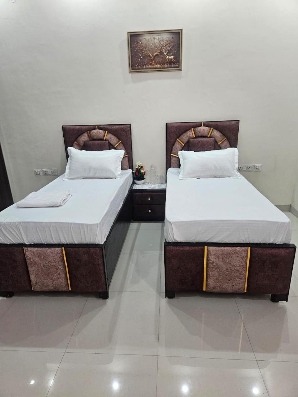 Ashirwaad 249 Bed & Breakfast Greater Noida Dış mekan fotoğraf