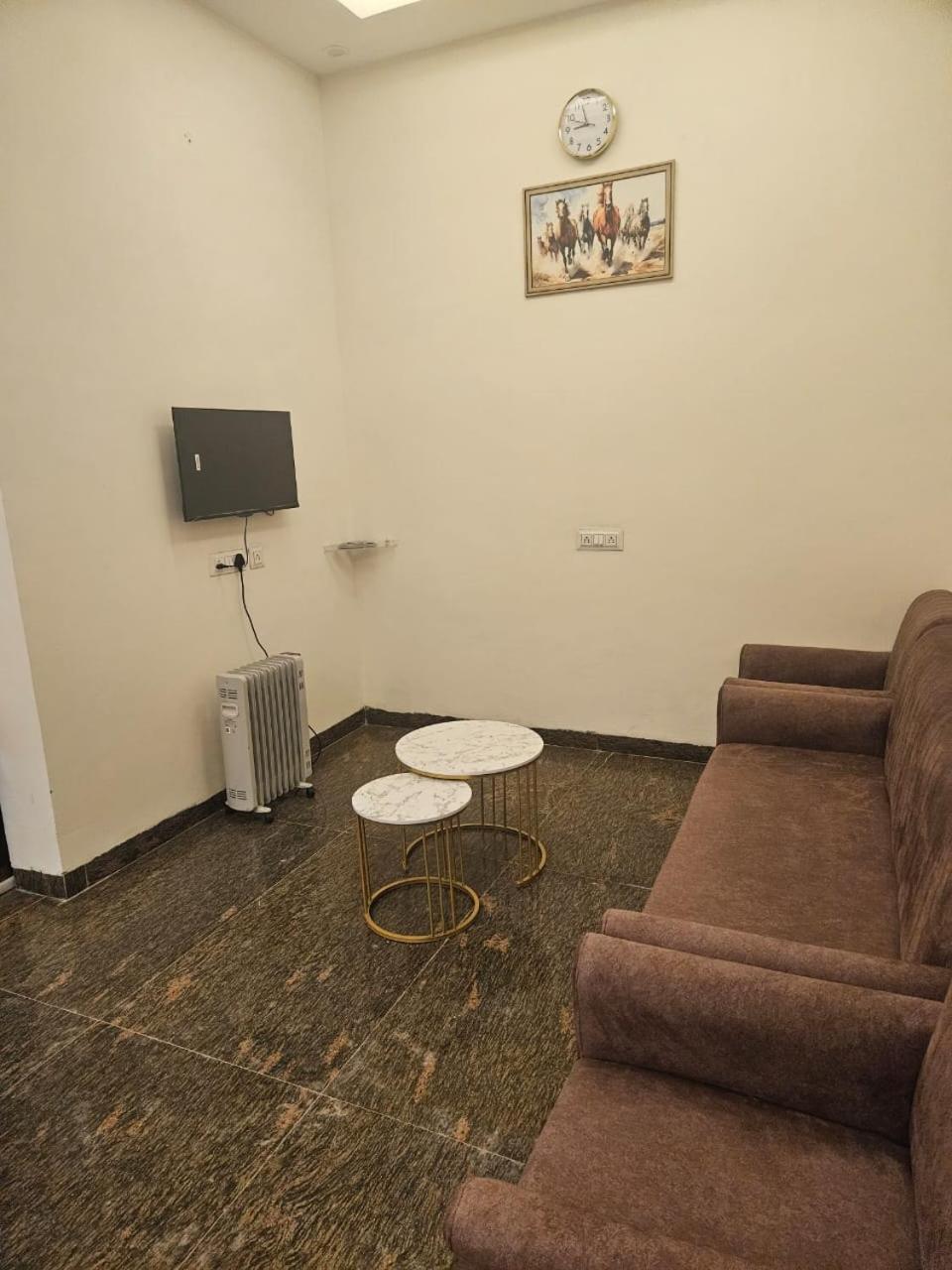 Ashirwaad 249 Bed & Breakfast Greater Noida Dış mekan fotoğraf
