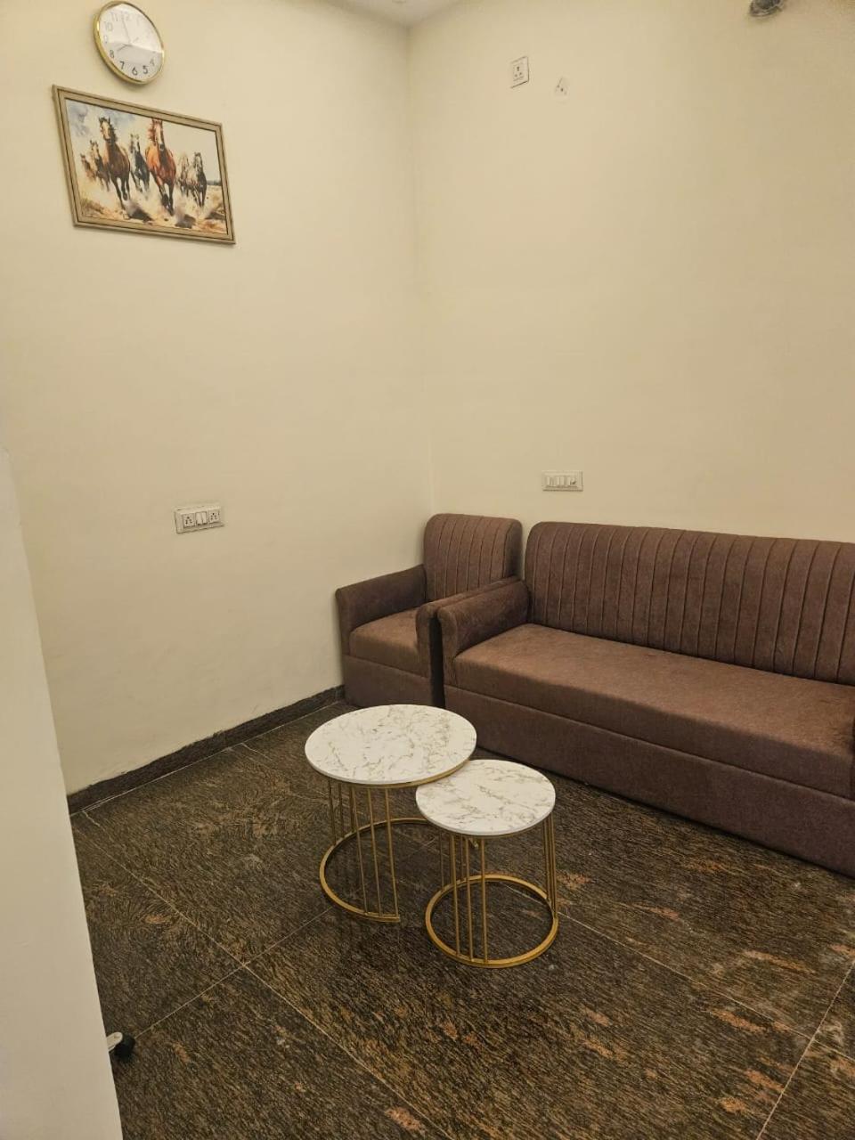 Ashirwaad 249 Bed & Breakfast Greater Noida Dış mekan fotoğraf