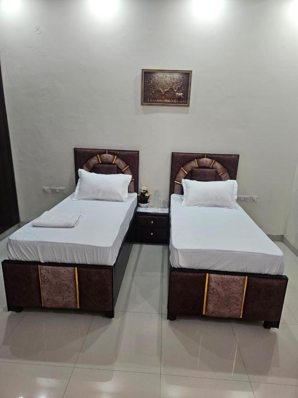 Ashirwaad 249 Bed & Breakfast Greater Noida Dış mekan fotoğraf